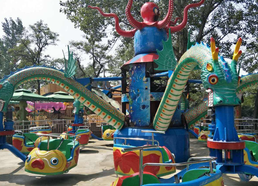 自控飛機(jī)類(lèi)—旋轉(zhuǎn)章魚(yú)