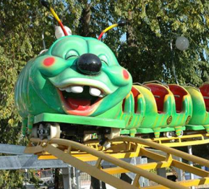 騎過綠色的青蟲滑車之后，我不怕毛毛蟲