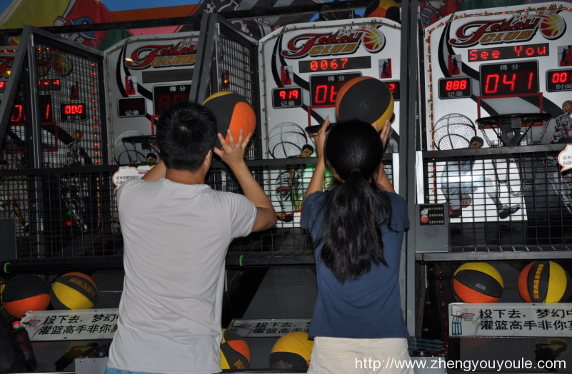 游樂(lè)設(shè)備外部配備的每件設(shè)備都應(yīng)該是安全的 游樂(lè)設(shè)備外部配備的每件設(shè)備都應(yīng)該是安全的