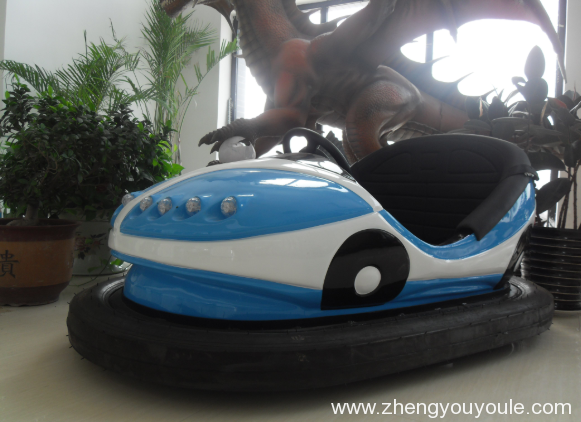 游樂設備——碰碰車