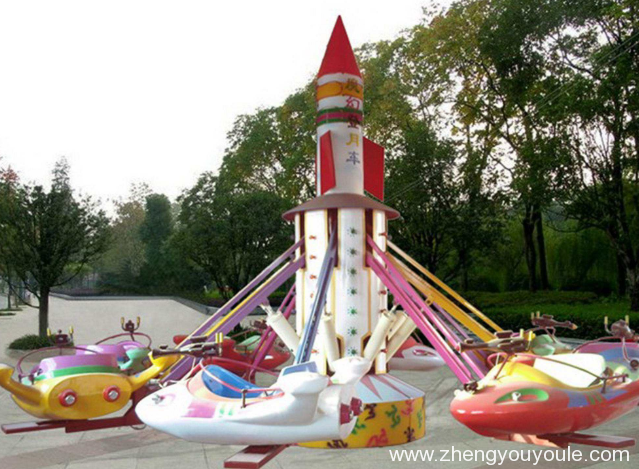 游樂設備的外部具有不同的形狀 游樂設備的外部具有不同的形狀